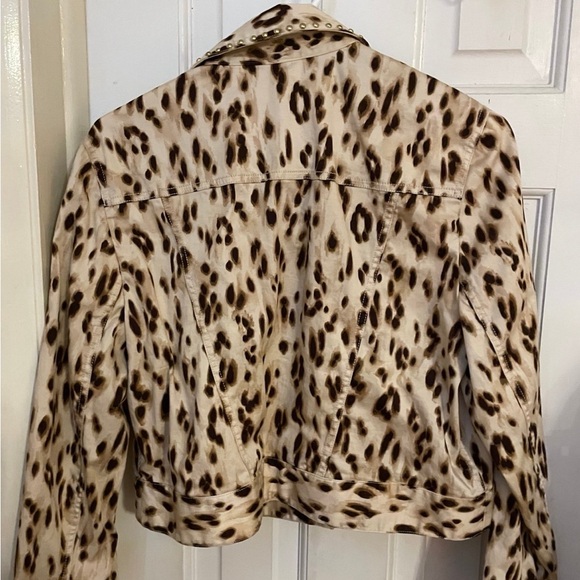 Chico’s Leopard Print Jean Jacket - Picture 5 of 6